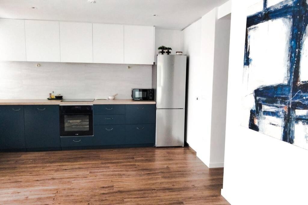 Apartamento Recien Reformado En Primera Linea Con Vistas A La Playa De La Almadraba Benicàssim Exteriör bild